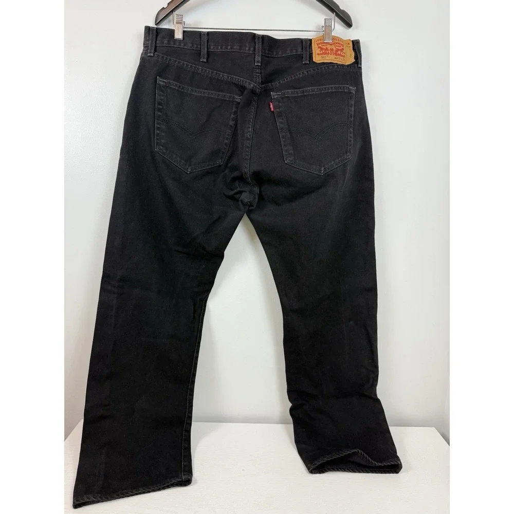 Levi's 501 Men Jeans 40X30 Black Denim Original Fit Straight Leg Button Fly READ